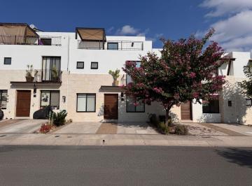 Casa · 186m² · 4 Recámaras · 2 Estacionamientos · Casa - Residencial El Refugio