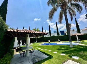 Casa en condominio · 190m² · 3 Recámaras · 2 Estacionamientos · Renta Casa Centro Sur Claustros Privada Seguridad Cerca Colegios Hospital Angeles