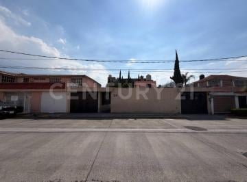 Casa · 190m² · 3 Recámaras · 8 Estacionamientos · Venta Casa Colonia Electra Tlalnepantla 11359