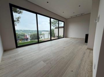 c35a70a53c93b199d8ad4821cea70e0e26783002f5db50e301bc740c82fe6cfc · Casa en Renta con Sistema Inteligente en Altozano