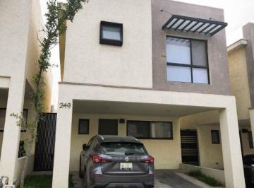 Casa de 3 habitaciones, García · Casa de 160 m² con 3 Recámaras en Renta en Ferrara Residencial