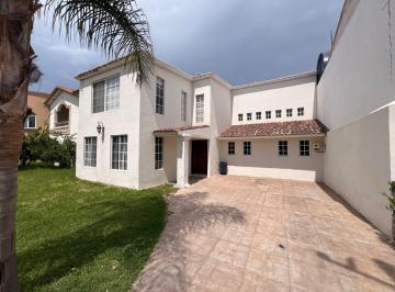 Casa · 328m² · 4 Recámaras · 2 Estacionamientos · Casa en Renta en Residencial Villa Dorada (Corredor Mezquital) - (4)
