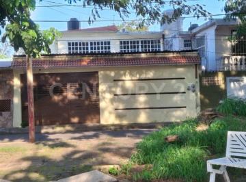 Casa · 242m² · 3 Recámaras · 4 Estacionamientos · Casa en Venta en Col. Artículo 123 Veracruz, Ver