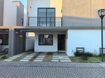 Casa en condominio de 3 habitaciones, San Mateo Atenco · Renta de Casa en Privada Moderna con o Sin Muebles