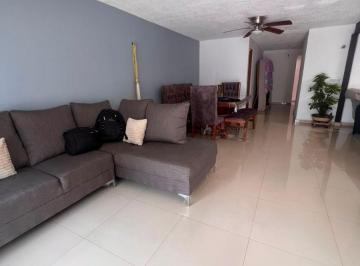 Casa de 3 habitaciones, Guadalajara · Casa en Renta — Jardines de La Cruz