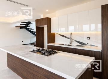 Casa · 262m² · Casa en Venta Costado de La Presa Rejon