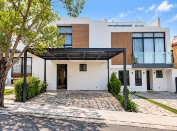 Casa de 3 habitaciones, El Marqués · Casa con Terraza, 3 Recámaras - Renta, Zibatá