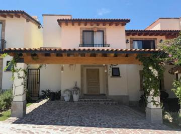 Casa de 3 habitaciones, San Miguel de Allende · Casa Nueva Escondida