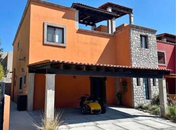 Casa de 4 habitaciones, San Miguel de Allende · Casa en Club de Golf Ventanas Sma