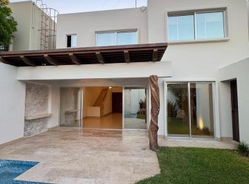 Casa en condominio de 3 habitaciones, Mérida · Renta Casa de 3 Habit Sin Muebles con Alberca y Jardin en Privada en Temozon Norte Merida