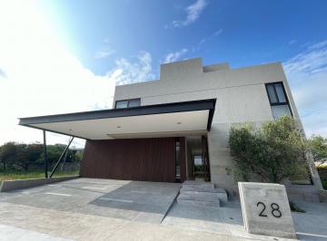 Casa · 511m² · 3 Recámaras · Casa - Lomas del Campanario