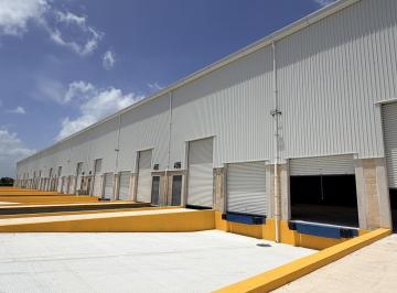 Bodega comercial · 800m² · 6 Estacionamientos · Bodega en Renta 800 m², en Parque con Seguridad 24/7, Energia Bifasica, Anden, Entrega Inmediata!