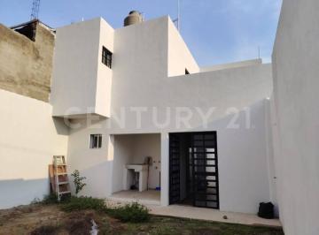 Casa · 108m² · 2 Recámaras · 1 Estacionamiento · Se Vende Casa en Col. Las Américas Colima, Col.