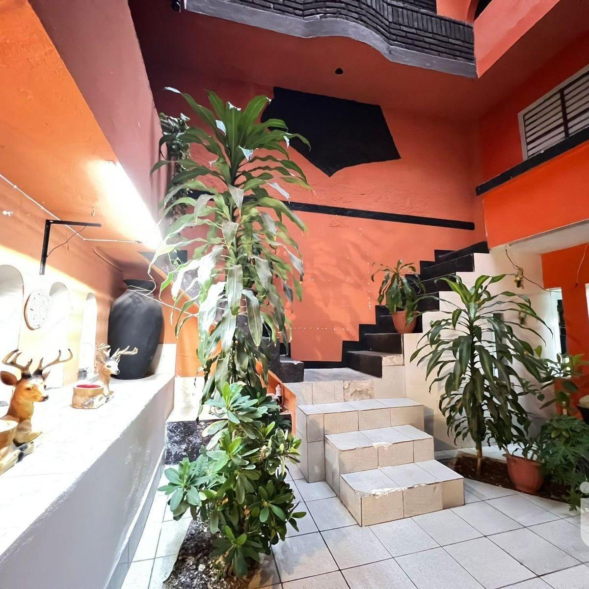 Casa en Venta Cerca del Tecnológico de Morelia con Oficina y Suite Principal
