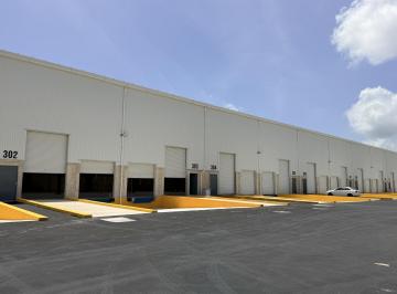 Bodega comercial · 1500m² · 8 Estacionamientos · Bodega en Renta 1500 m², en Parque con Seguridad 24/7, Energia Bifasica, Andenes, Entrega Inmediata!