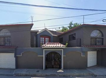 Casa de 4 habitaciones, Tijuana · Venta de Casa Calle Rcda. del Laurel 570colonia Rinconada de Otaymunicipio Tijuanac. P. 22457bj