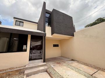 Casa · 201m² · 3 Recámaras · 1 Estacionamiento · Casa Remodelada en Venta en Pensiones