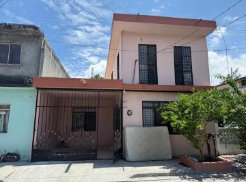 Casa de 4 habitaciones, Guadalupe · Casa en Venta en Guadalupe