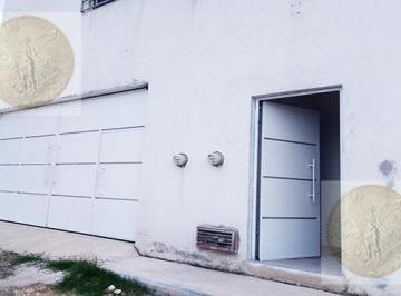 Bodega comercial · 200m² · Bodega en Renta