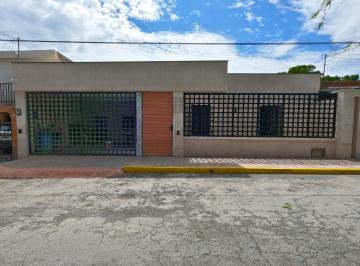 Casa de 3 habitaciones, Parras · Casa de 600 M&sup2;amueblada en Venta en Parras de La Fuente Centro