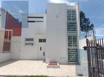 Casa · 90m² · 3 Recámaras · 1 Estacionamiento · Casa en Renta Amueblada con 3 Habitaciones en San Lucas Cuauhtelulpan, Tlaxcala.