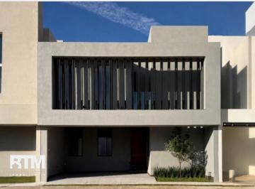 Casa · 275m² · 3 Recámaras · 2 Estacionamientos · Casa en Preventa en San Ángel V