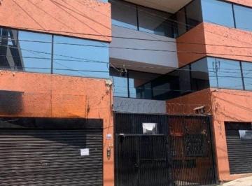 Oficina , Querétaro · Oficina de 55 m² con 1 Baño en Renta en Frente a Plaza La Victoria