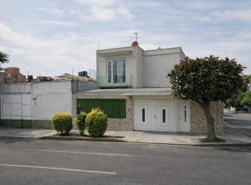 Casa de 5 habitaciones, Azcapotzalco · Casa en Venta en Calle Heliopolis, Colonia Claveria, Cdmx