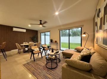 1 · Casa en Venta en Cholul Merida Yucatan