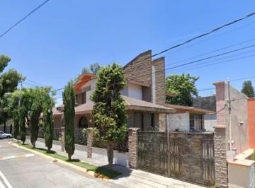 Casa de 5 habitaciones, Tlalnepantla de Baz · Casa de 590 m² con 5 Recámaras en Venta en Lomas de Valle Dorado