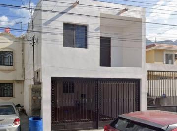 Casa de 3 habitaciones, Santa Catarina · Venta de Propiedad en Santa Catarina Nuevo Leon
