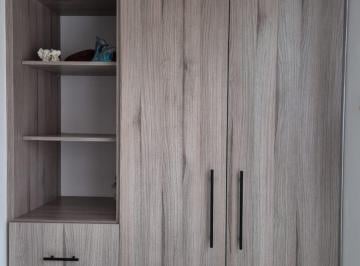 Departamento compartido de 3 habitaciones, El Marqués · Cuarto Amueblado
