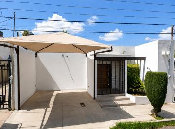 Casa de 4 habitaciones, Chihuahua · Casa en Venta en Campestre - Lomas, Chihuahua, Chihuahua.