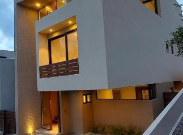 Casa · 293m² · 4 Recámaras · 2 Estacionamientos · Casa en Zibatá