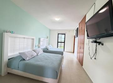 Departamento · 150m² · 3 Recámaras · 2 Estacionamientos · Departamento de 150 m² con 3 Recámaras en Venta en Zirándaro