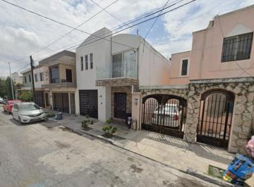 Casa de 3 habitaciones, Apodaca · Venta de Casa en Apodaca