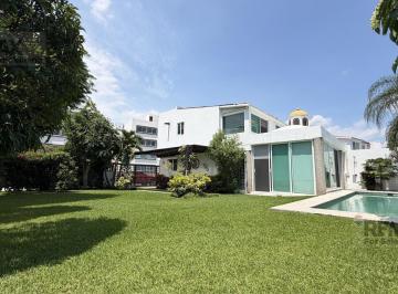 Casa · 219m² · 3 Recámaras · 2 Estacionamientos · Casa Sola en Venta Fraccionamiento Casco Antiguo, Oaxtepec, Morelos…clave 6277
