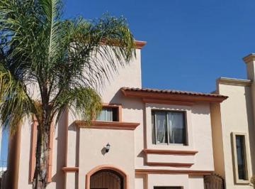 Casa de 3 habitaciones, Tlajomulco de Zúñiga · Casa en Renta en Villa California, Tlajomulco de Zúñiga, Jalisco