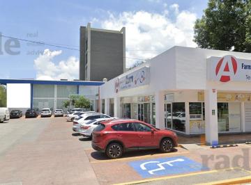Local comercial · 148m² · Local en Renta en Calzada Mauricio Fernandez / Calzada San Pedro