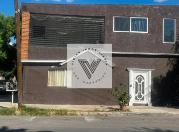 Casa · 230m² · 4 Recámaras · Casa en Venta en Esquina con Local Comercial en Colonia Dale