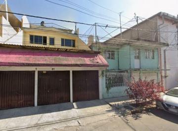 Casa de 4 habitaciones, Nezahualcóyotl · Casa en Venta en Tizapan 81, Metropolitana 3ra Secc, 57750 Cdad. Nezahualcóyotl, Méx.