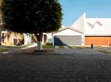 Casa de 3 habitaciones, Puebla · Residencia en Venta en Puerta de Hierro