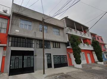 Casa de 3 habitaciones, Naucalpan de Juárez · Casa en Venta en Naucalpan de Juárez