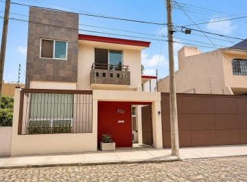 fe4ae7b934a6bea8ba2dcb76ebdcf117e895812d92fd2a49b1f87d429487b355 · Casa en Venta, El Cortijo, San Agustín, Tlajomulco | Rcv - 2341