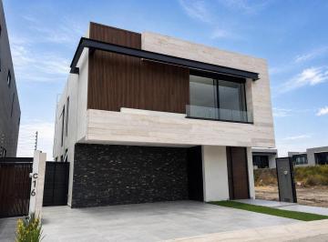 Casa de 4 habitaciones, León · Casa en Venta en Lomas del Molino V - El Molino Residencial