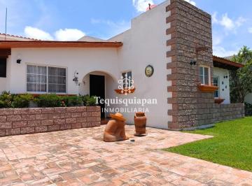 Casa de 3 habitaciones, Tequisquiapan · Casa en Venta en Tequisquiapan