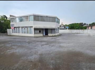 Edificio · 330m² · 15 Estacionamientos · Edificio en Renta Sobre Blvd. Adolfo Lopez Mateos en La Colonia Obrera del Lado del Metropolitano.