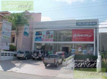 Local comercial · Local - Jardines Universidad