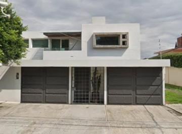 Casa de 3 habitaciones, Naucalpan de Juárez · Casa de 500 m² con 3 Recámaras en Venta en Ciudad Satélite