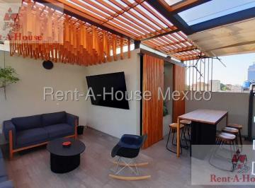 Casa · 180m² · 3 Recámaras · 2 Estacionamientos · Town House Amueblado en Lago Constanza Col. Peralitos